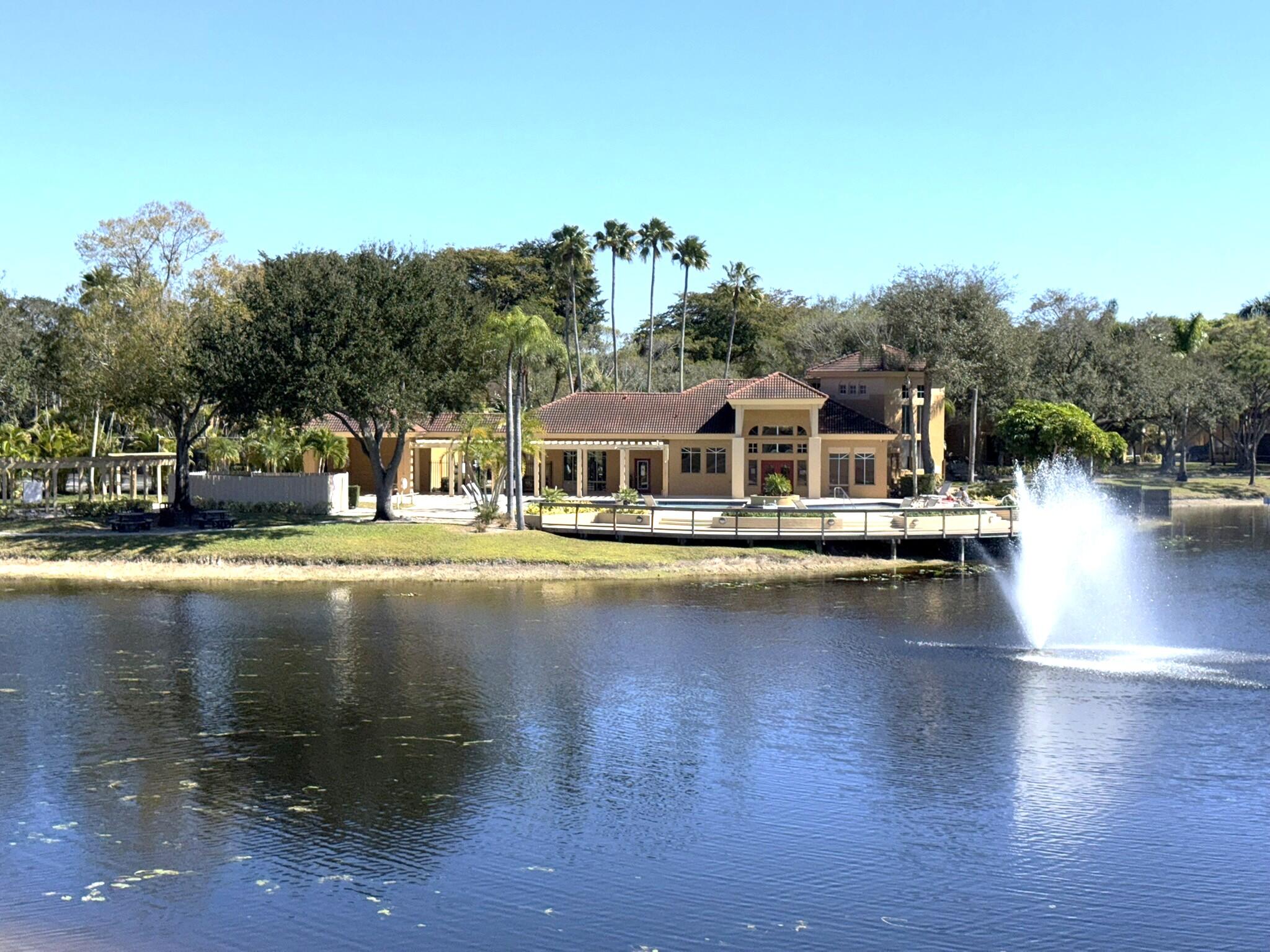 PALM LAKE CONDO - Residential