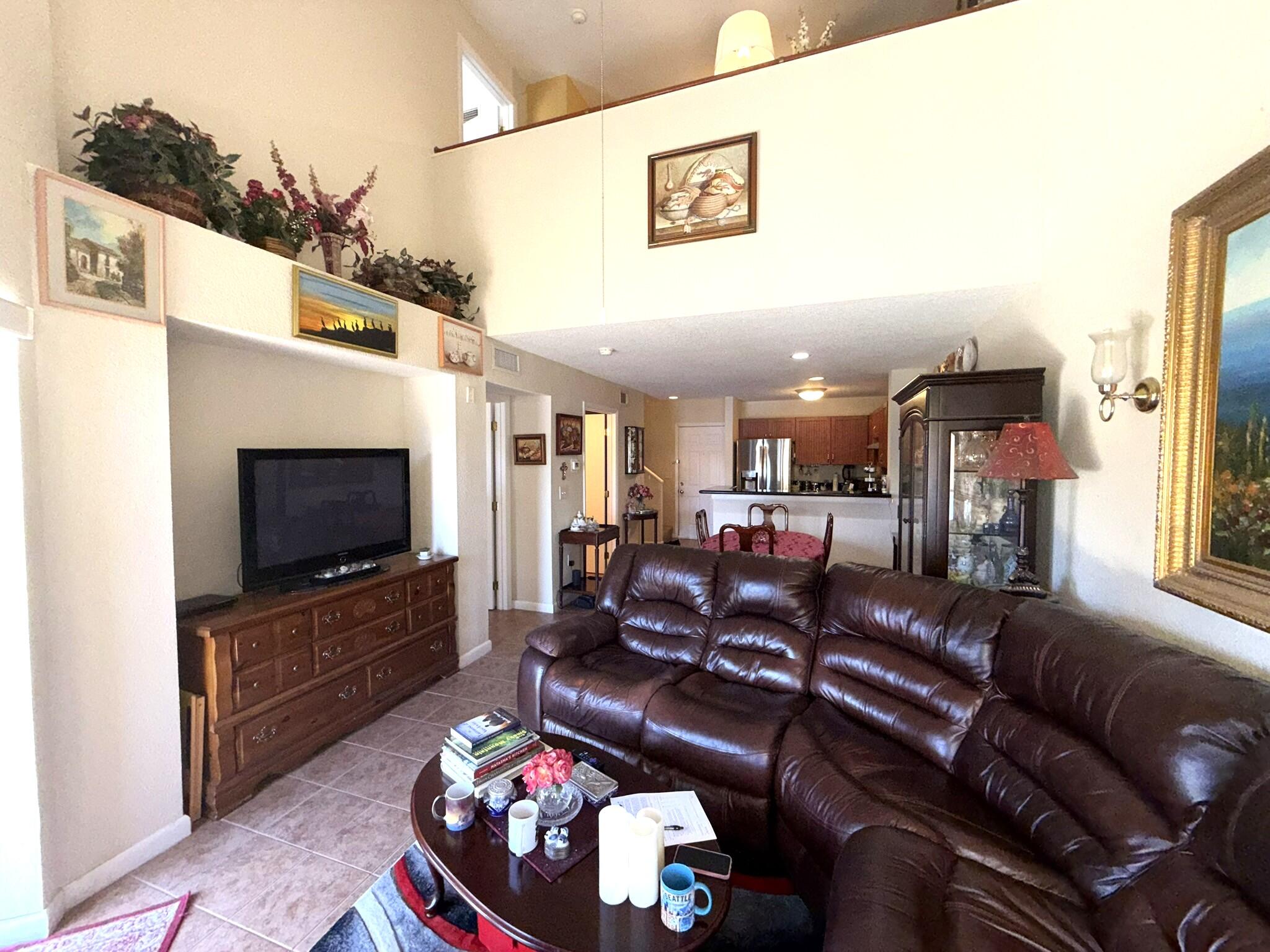 PALM LAKE CONDO - Residential