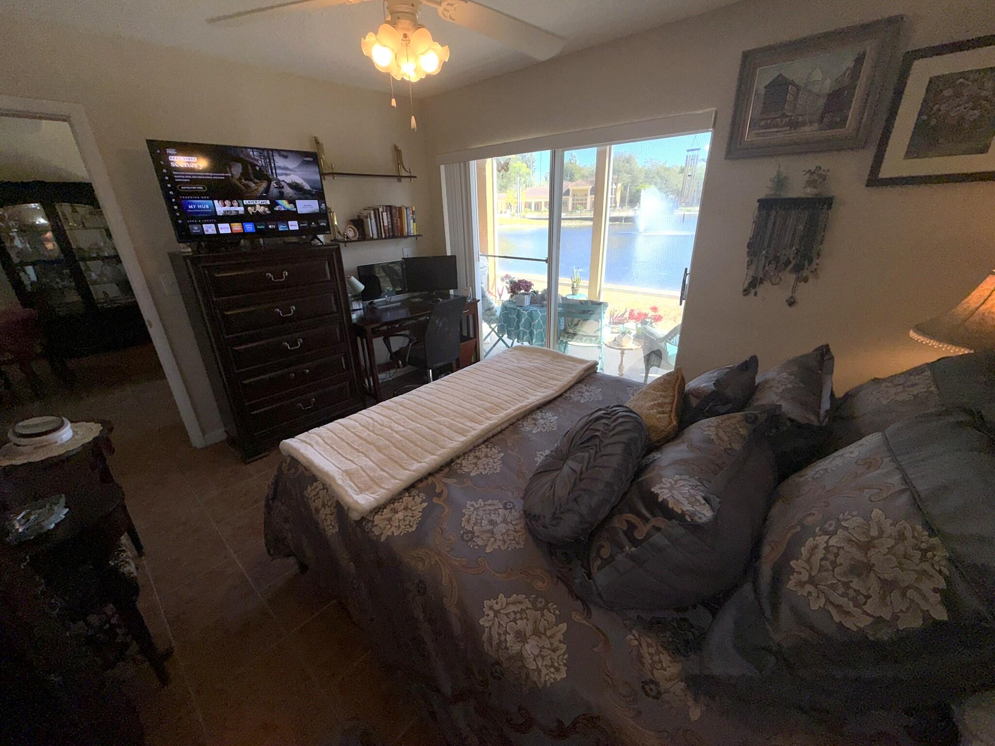 PALM LAKE CONDO - Residential