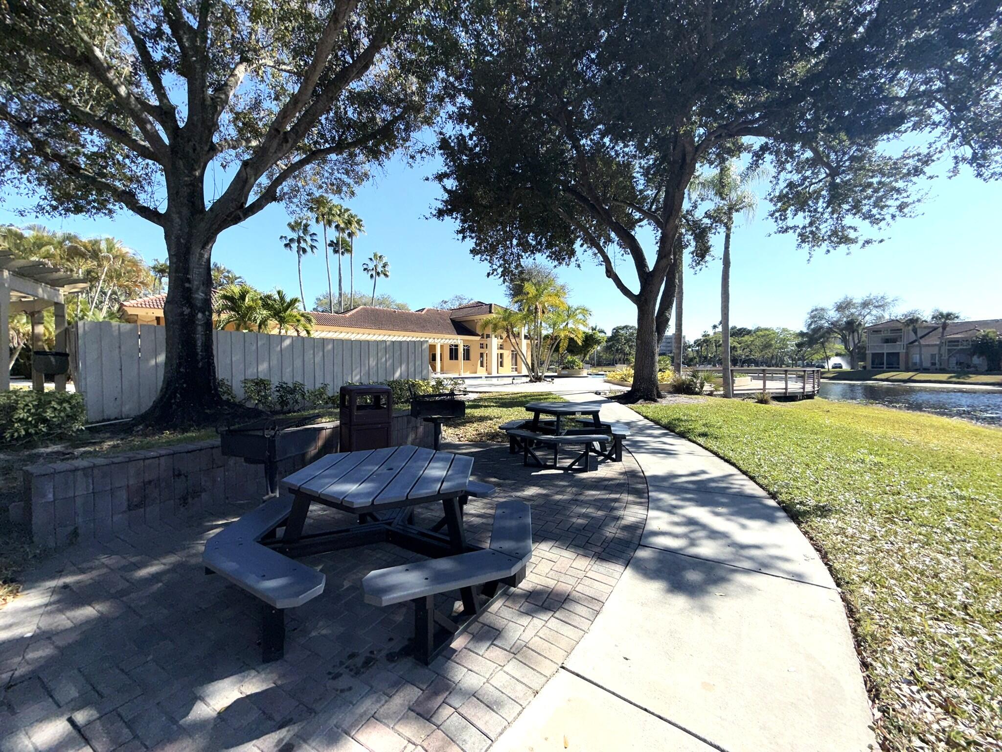 PALM LAKE CONDO - Residential