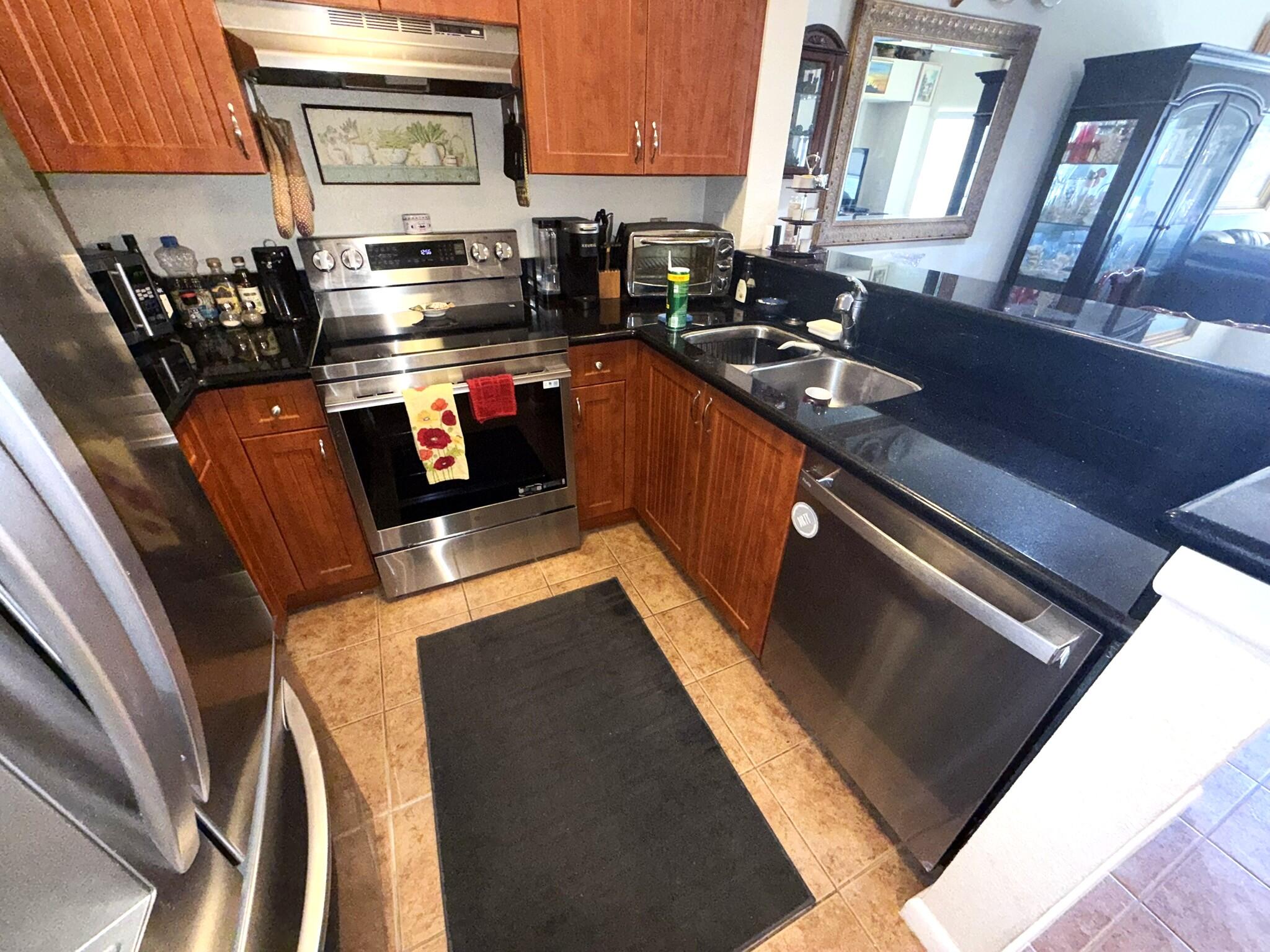 4839 Via Palm Lakes 1106