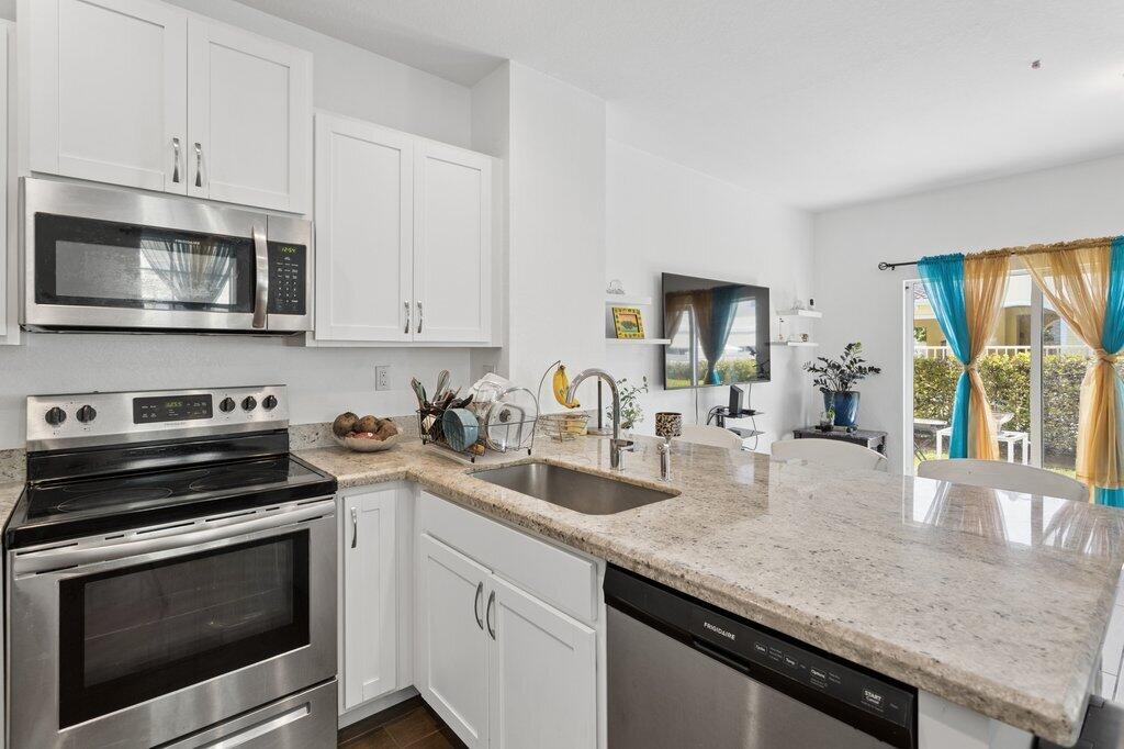 CRICKET CLUB - Residential