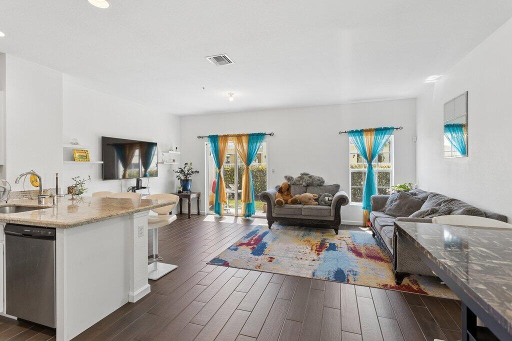 CRICKET CLUB - Residential