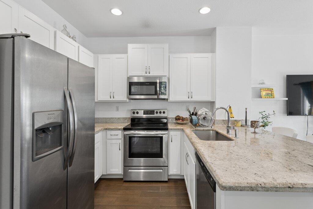 CRICKET CLUB - Residential