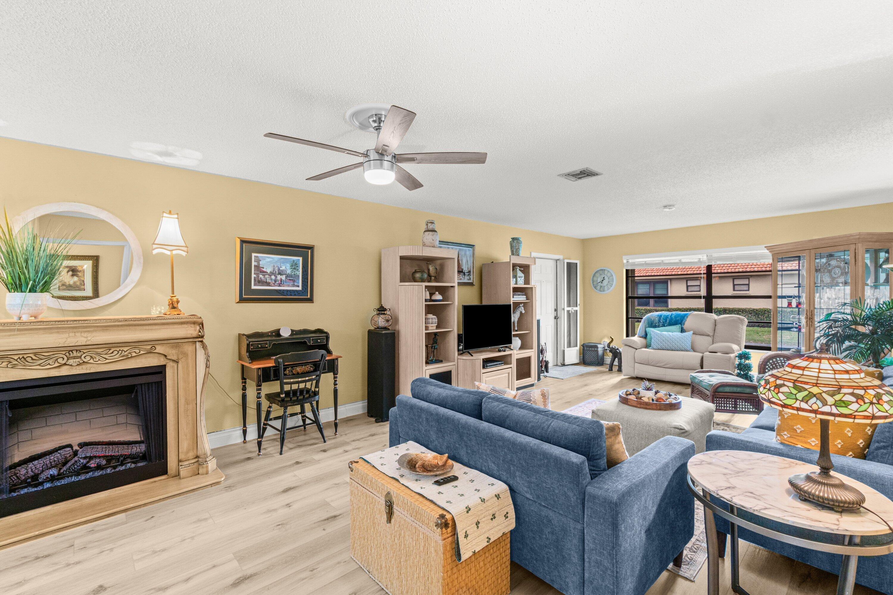 BENT TREE VILLAS WEST CONDO - Residential