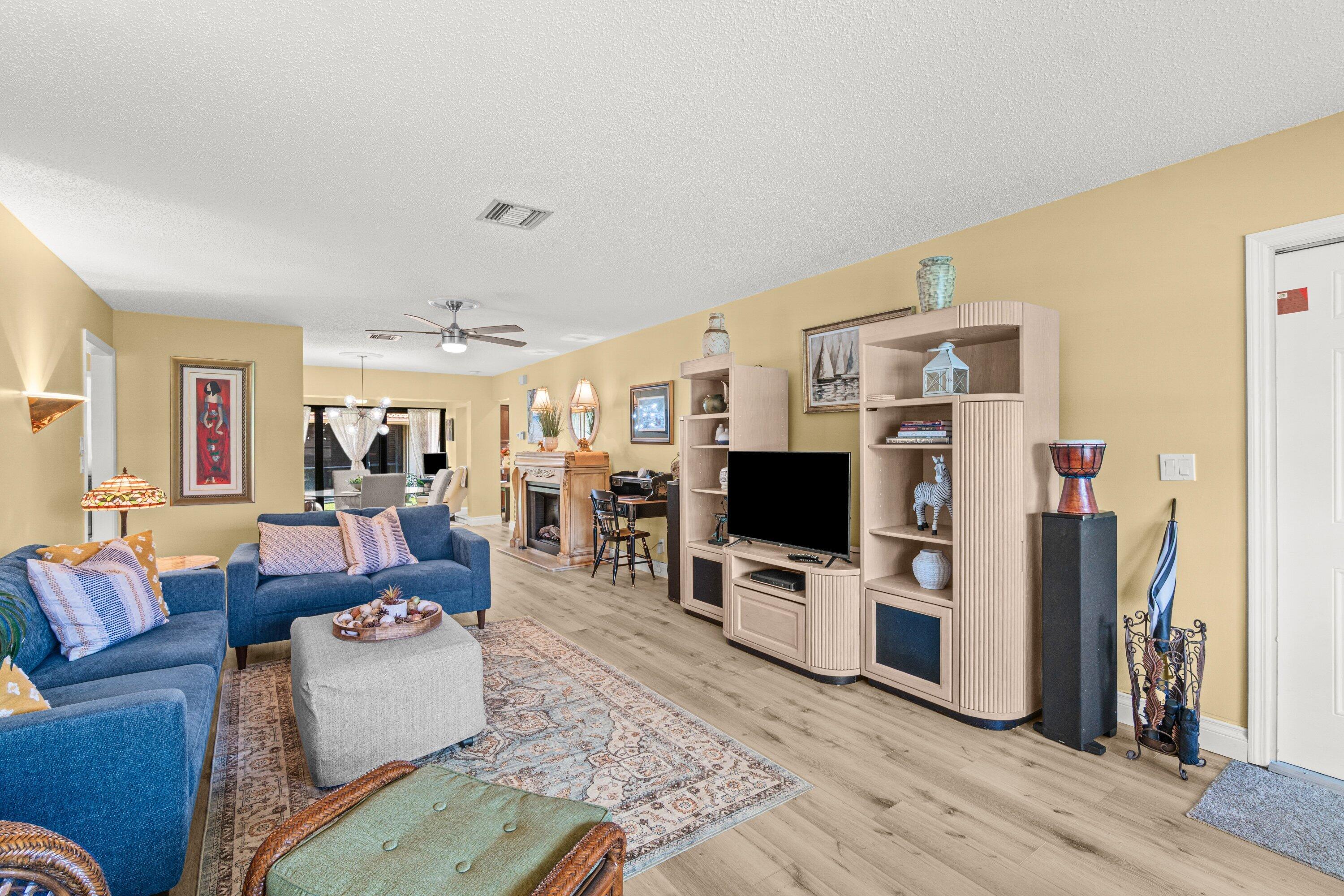 BENT TREE VILLAS WEST CONDO - Residential