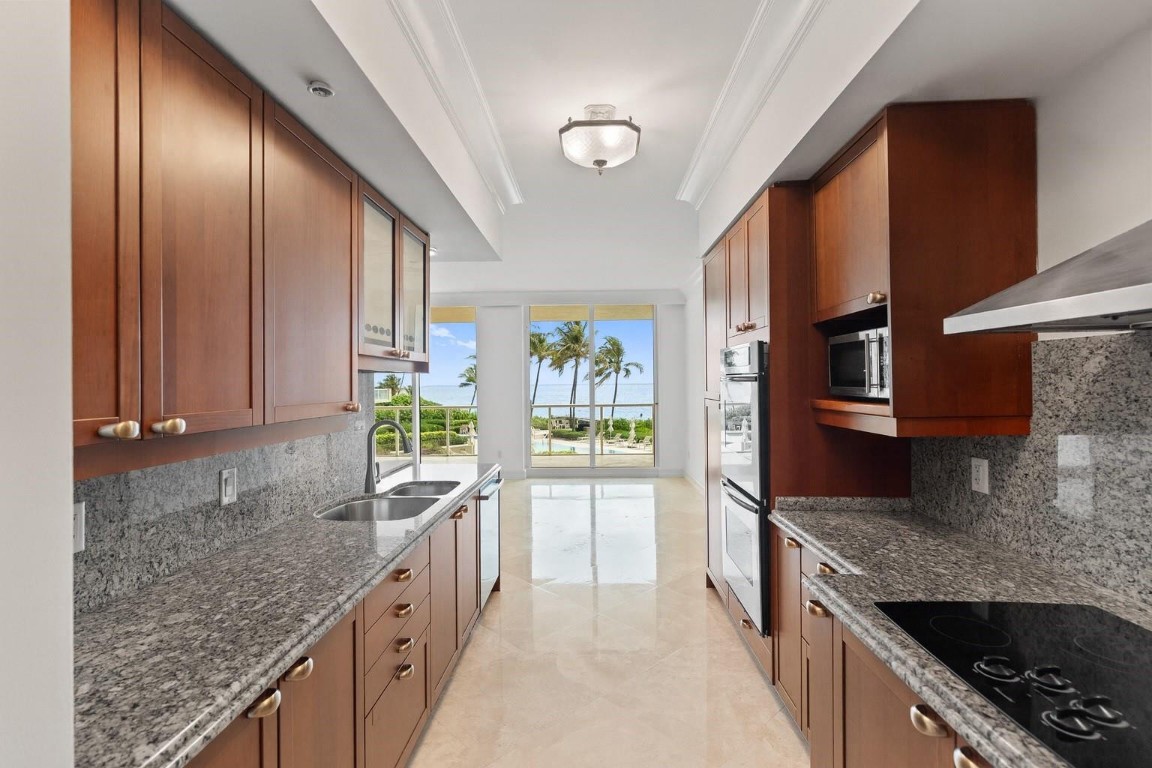 OCEAN GRANDE BCH & MARINA - Residential