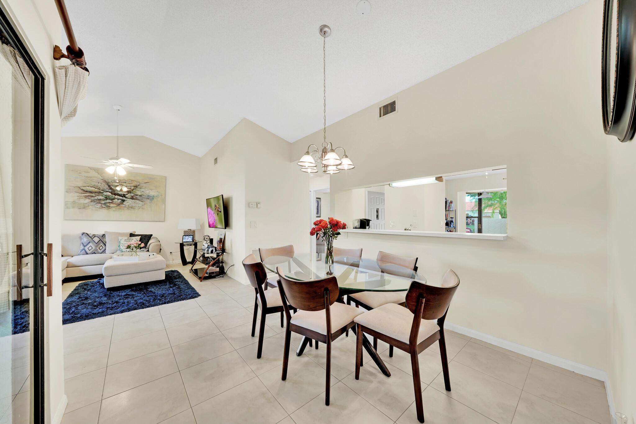 5939 Parkwalk Circle W