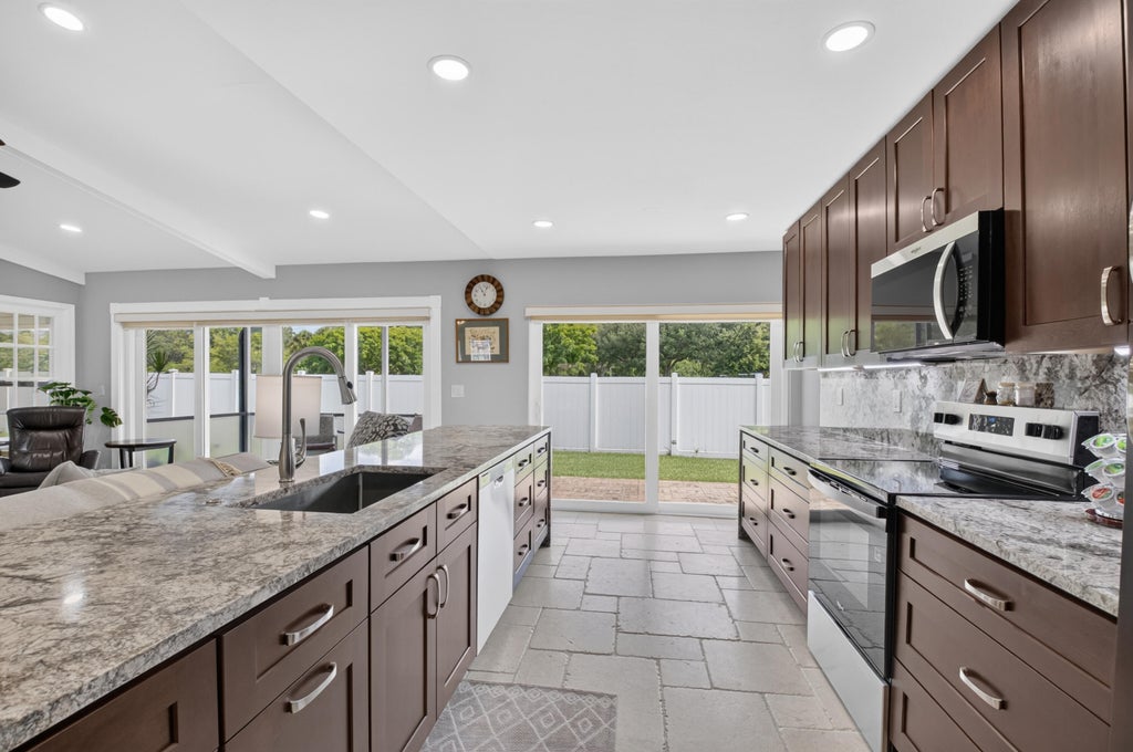 Photo of 22018 Colony Drive, Boca Raton, FL 33433 (MLS # B26050800)