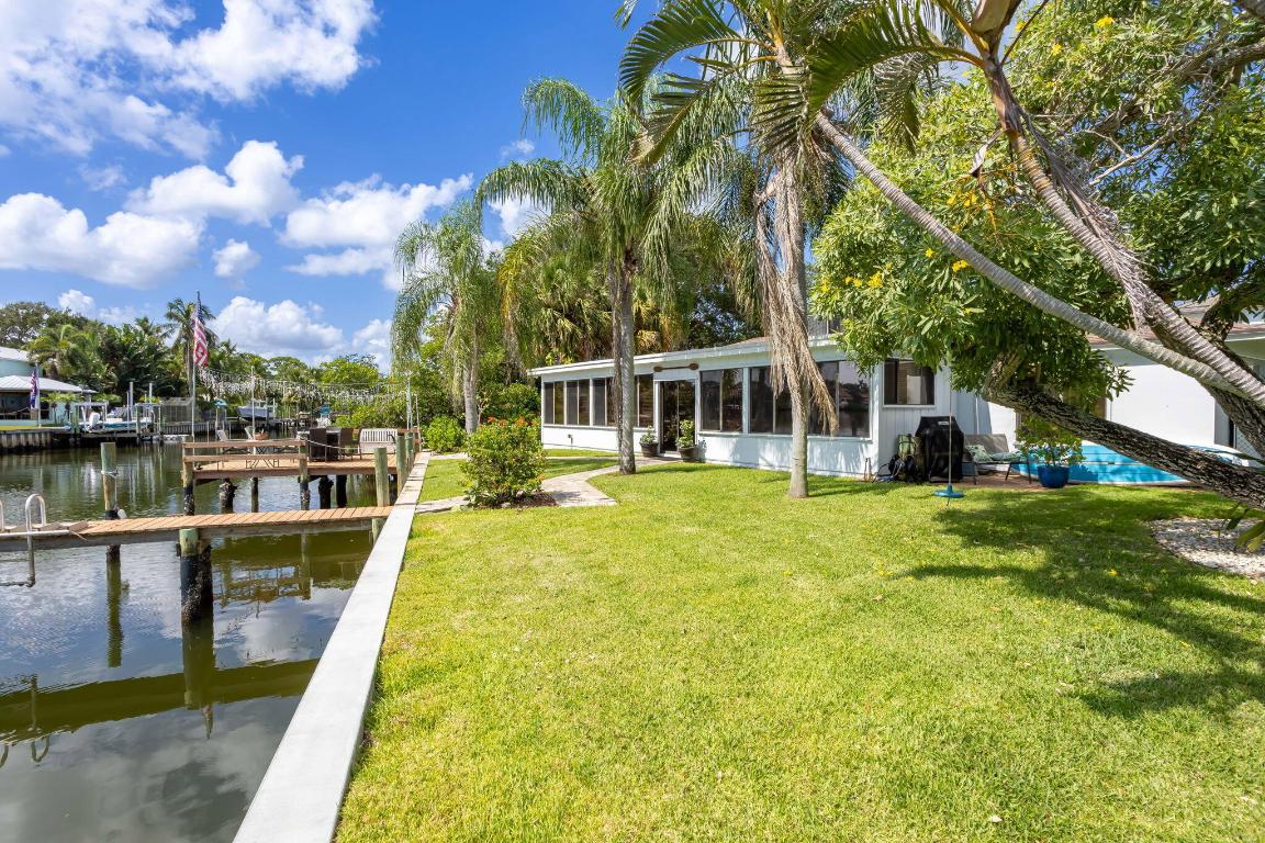 YACHT CLUB ESTATES - Land