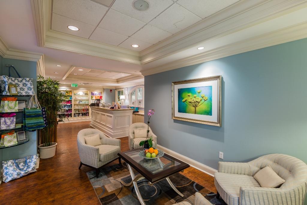 ADMIRALS COVE - Residential