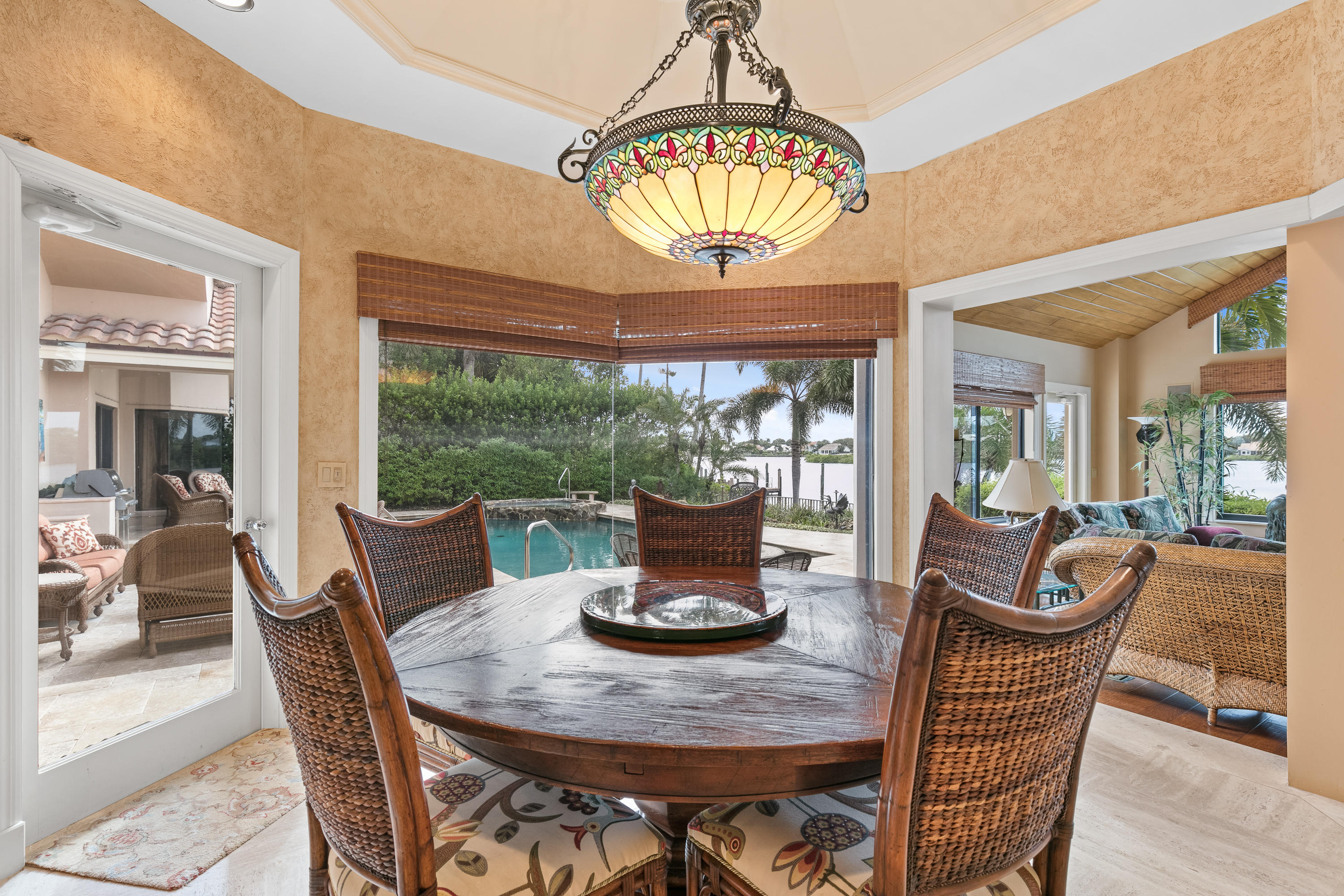 ADMIRALS COVE - Residential