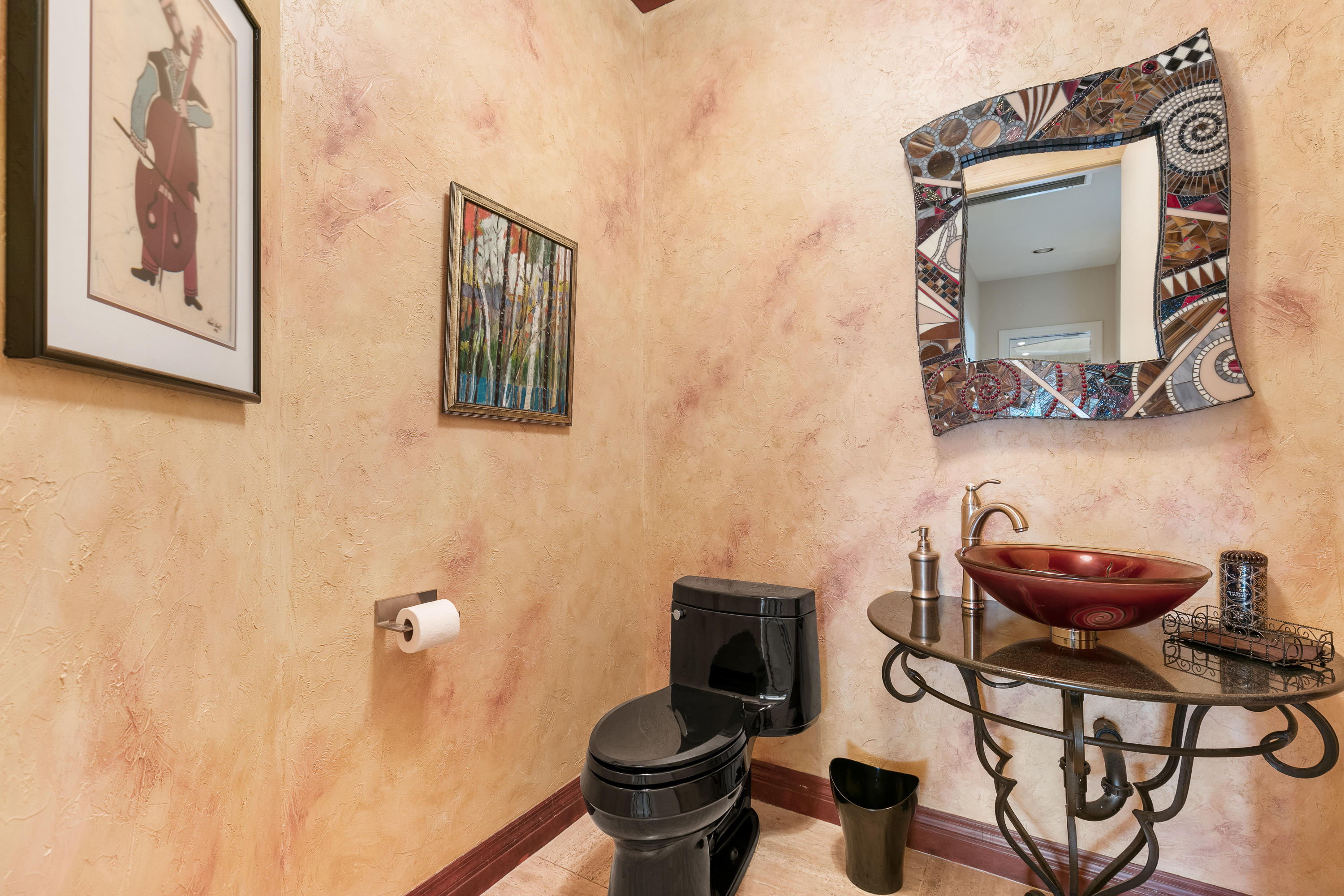 ADMIRALS COVE - Residential