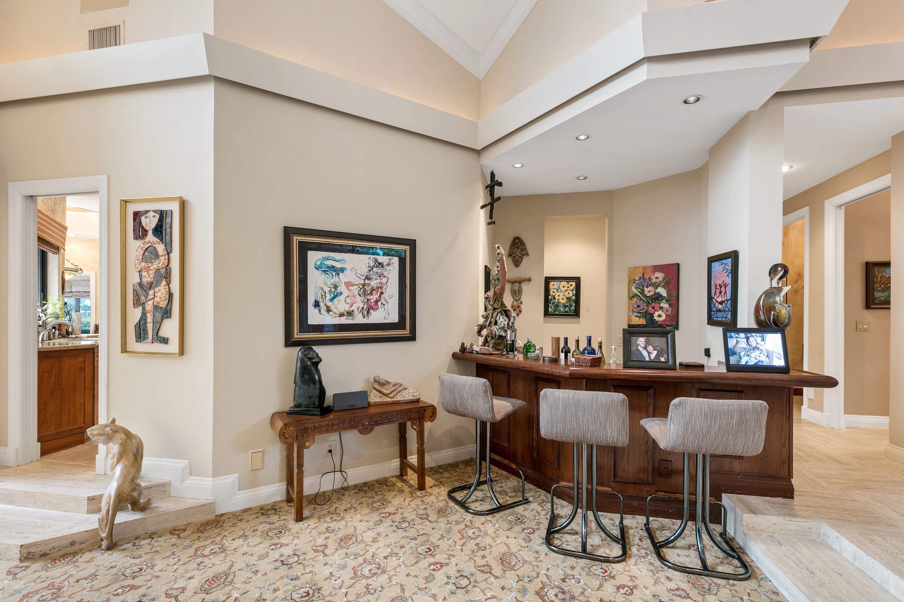 ADMIRALS COVE - Residential