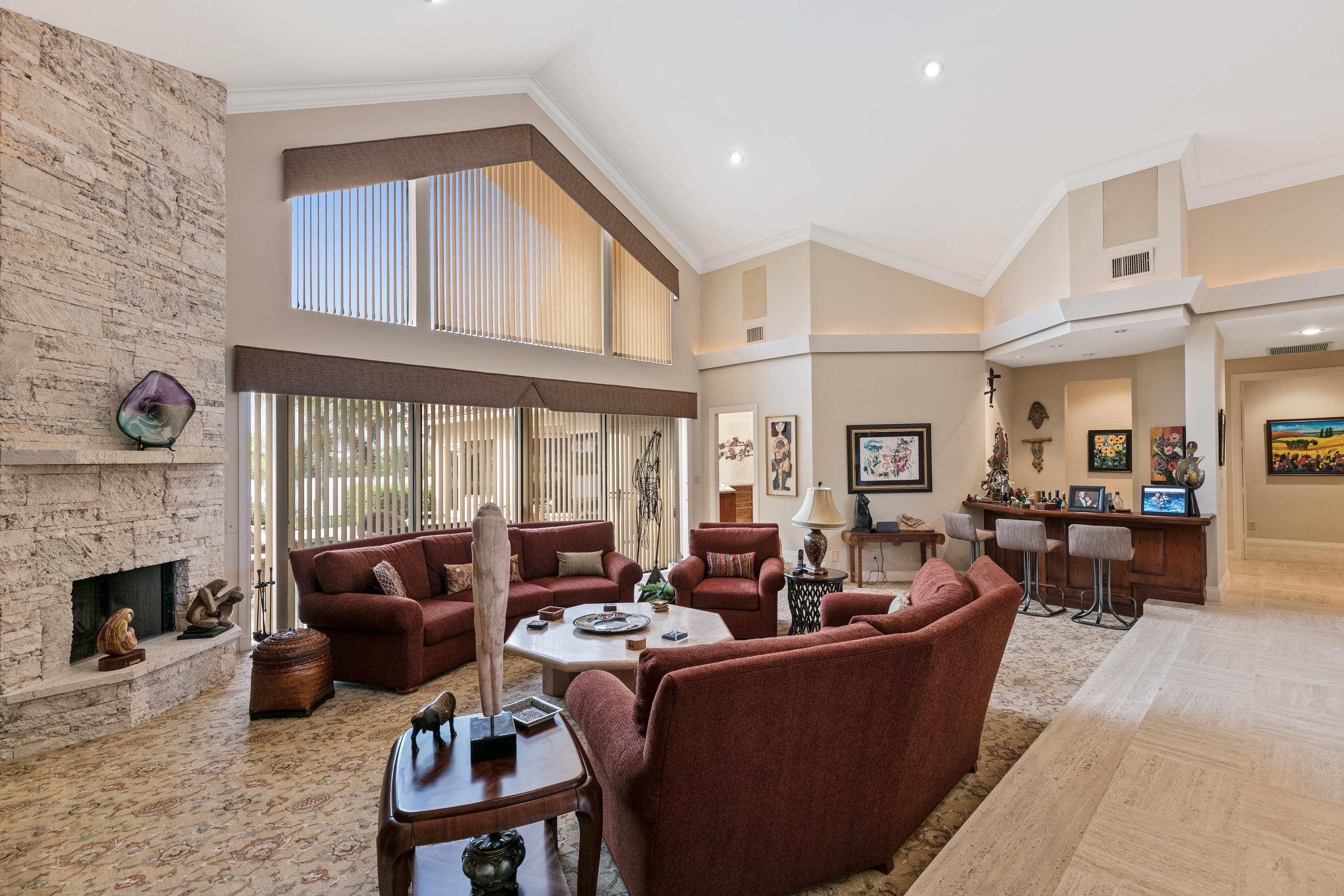 ADMIRALS COVE - Residential