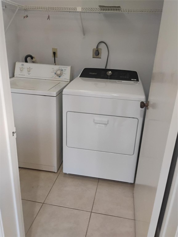 Yorkville 115-18 B - Residential Lease