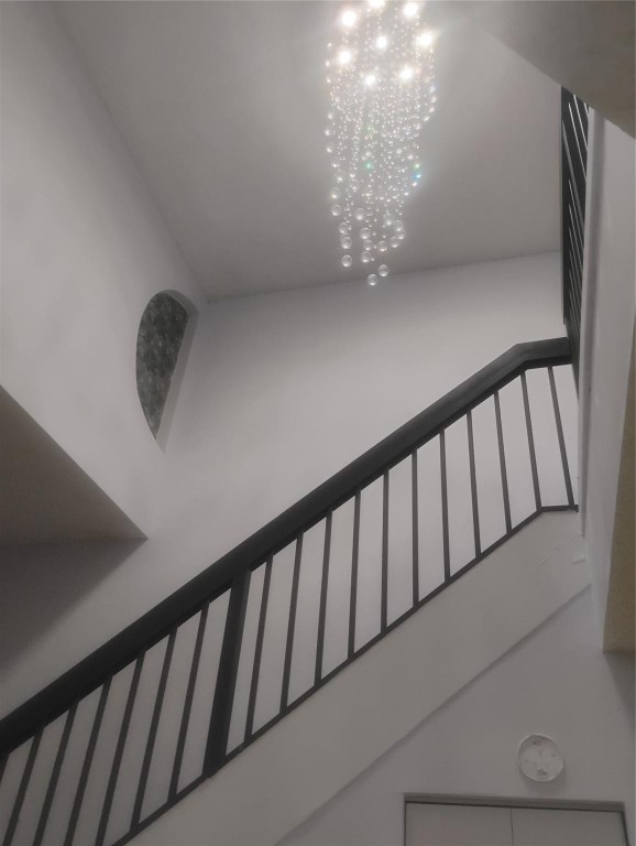 Yorkville 115-18 B - Residential Lease