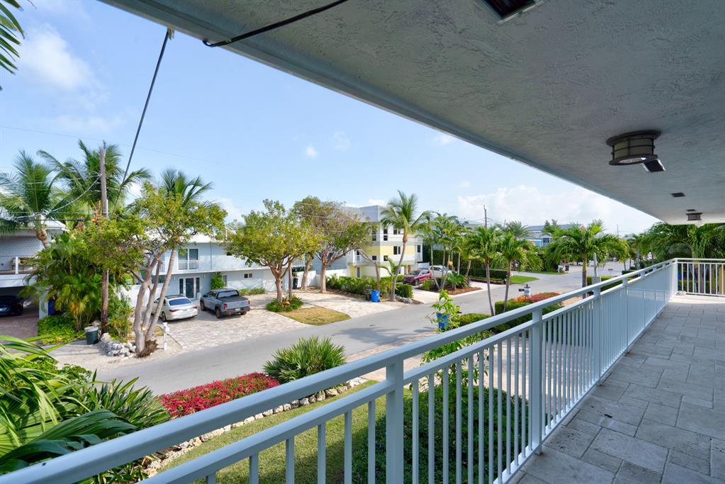 VENETIAN SHORES NO 3 - Residential