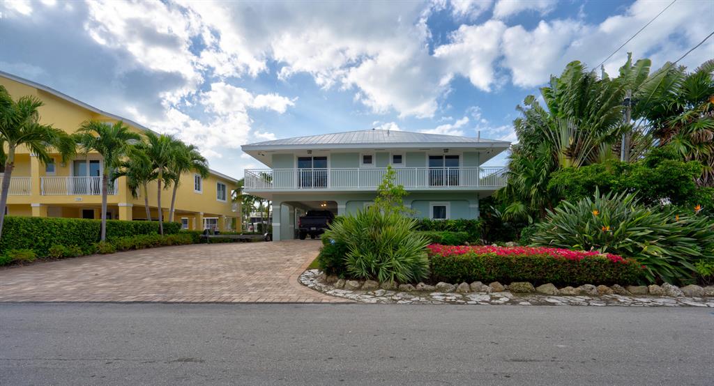 VENETIAN SHORES NO 3 - Residential