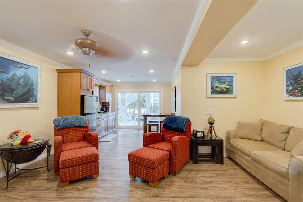 VENETIAN SHORES NO 3 - Residential