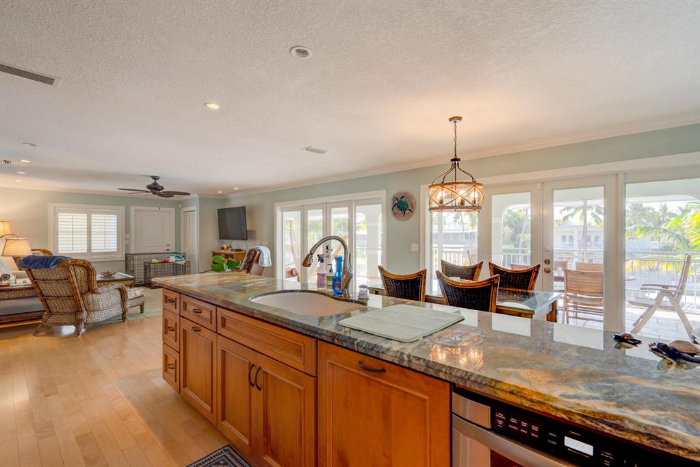 VENETIAN SHORES NO 3 - Residential