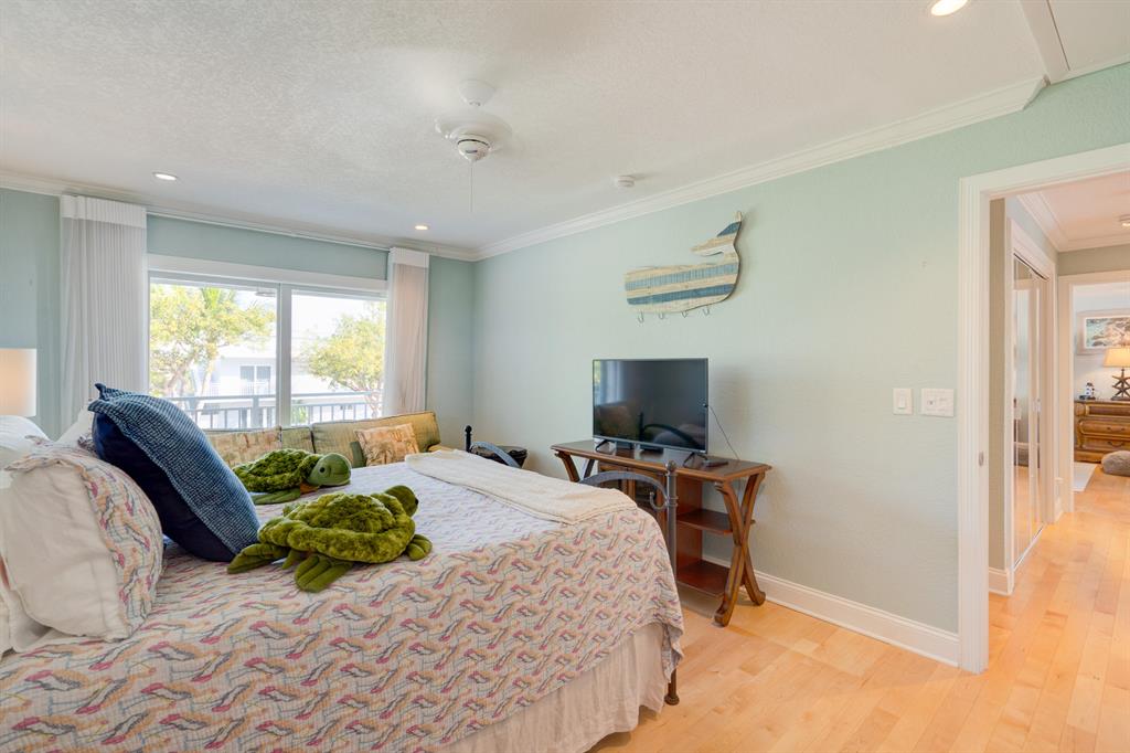 VENETIAN SHORES NO 3 - Residential