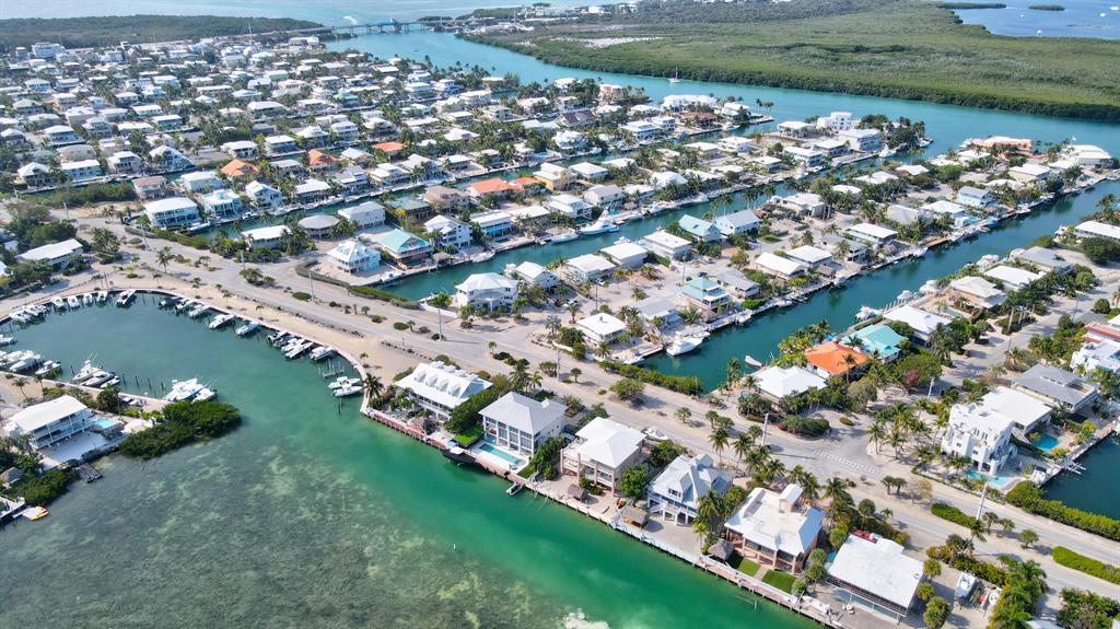 VENETIAN SHORES NO 3 - Residential