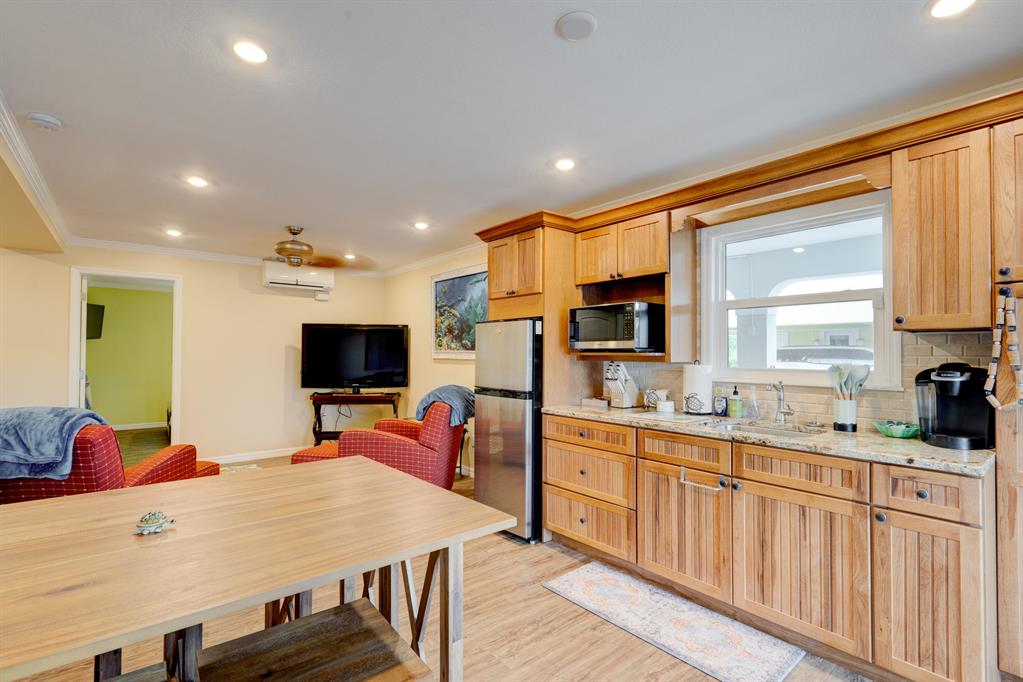 VENETIAN SHORES NO 3 - Residential