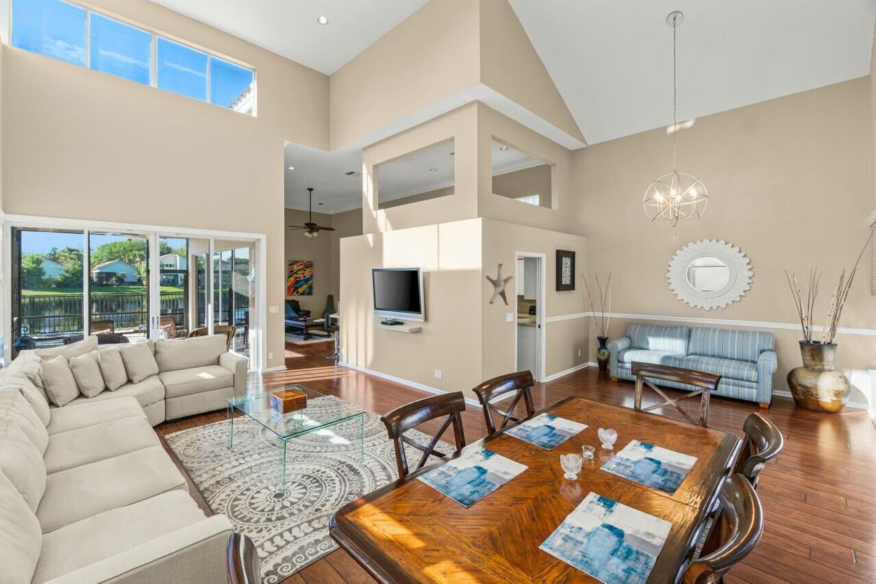 2476 NW 67th Street