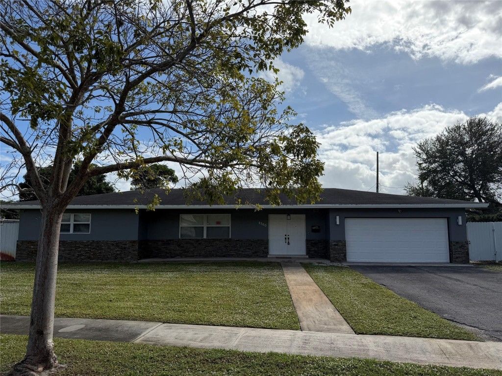 Photo of 4560 NW 6th Court, Plantation, FL 33317 (MLS # F10541551)