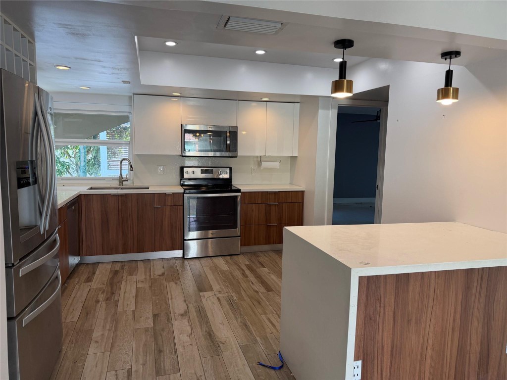 EAST PLANTATION ESTATES - Residential