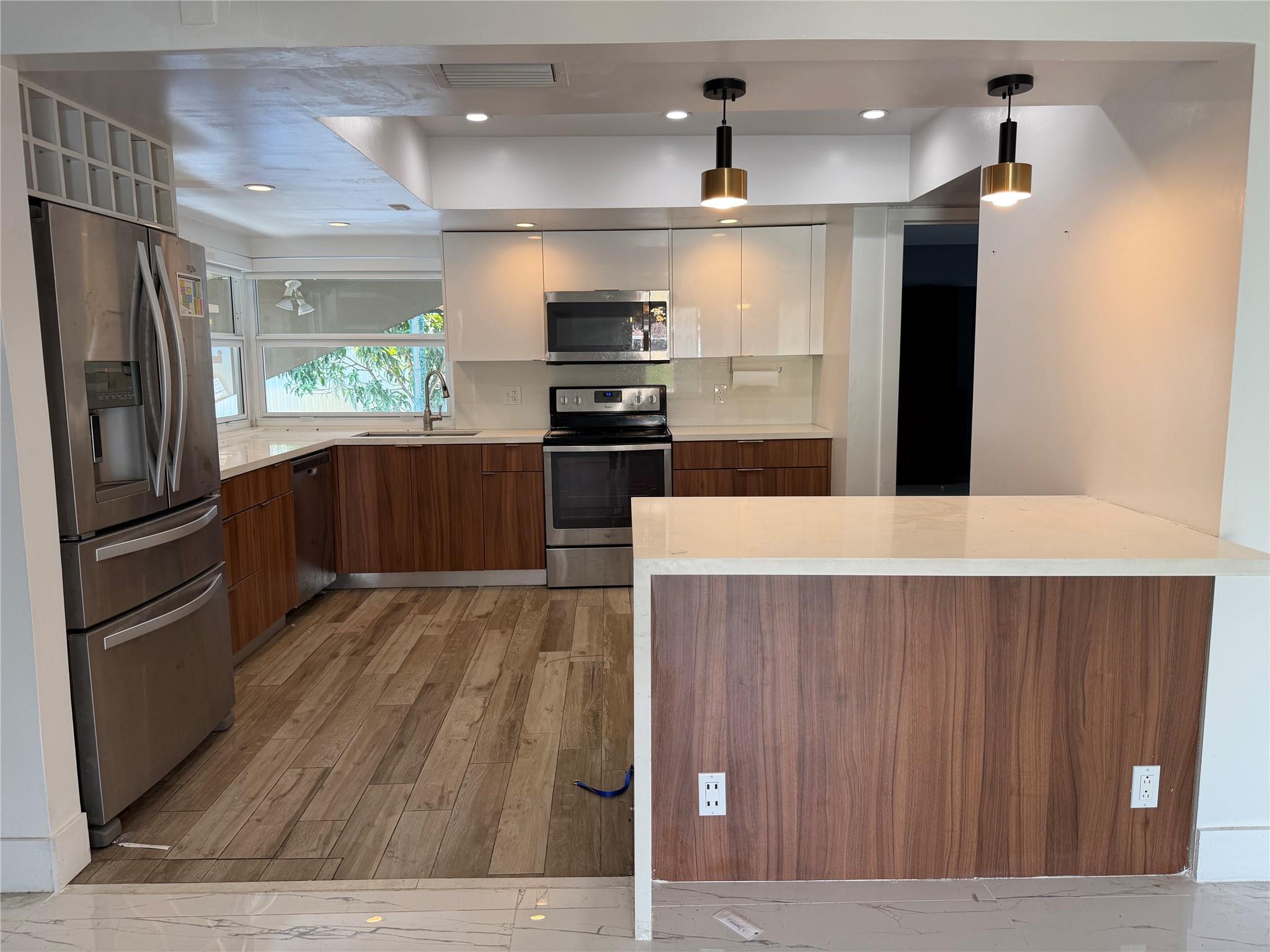 EAST PLANTATION ESTATES - Residential