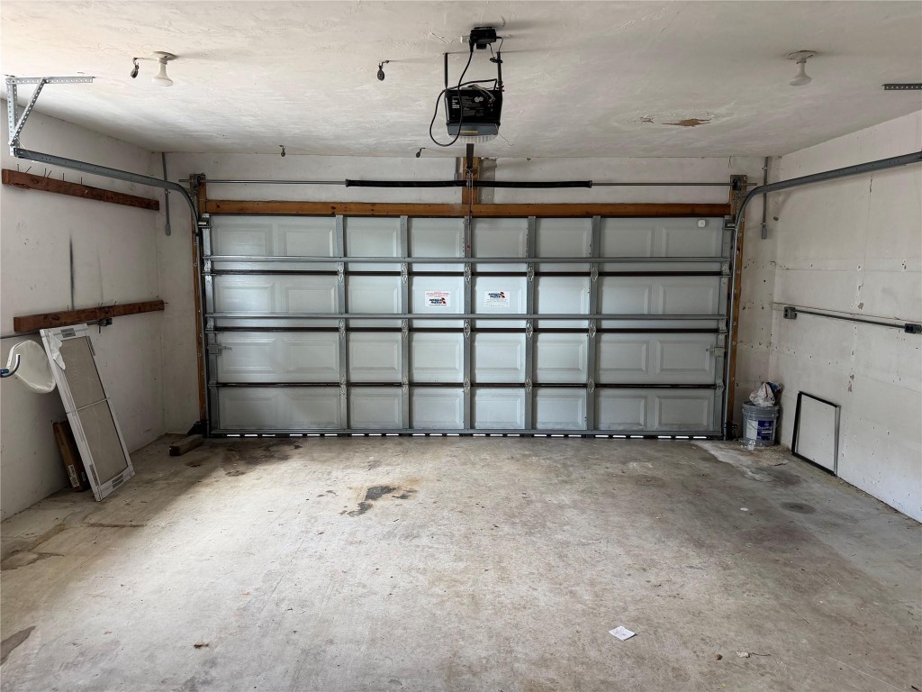 EAST PLANTATION ESTATES - Residential