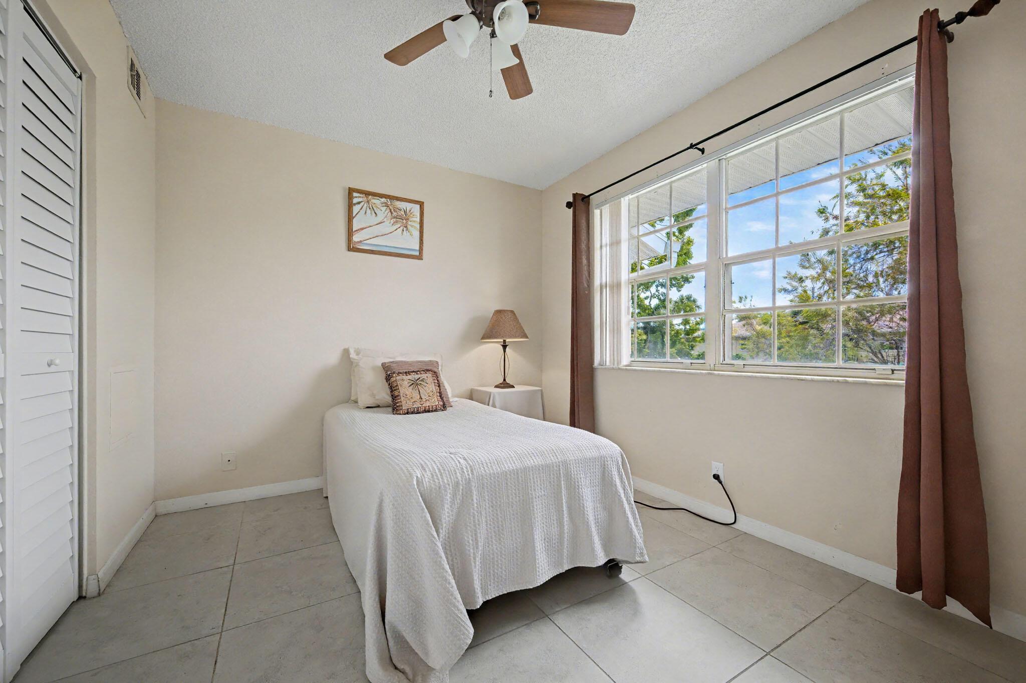 MIDPORT PLACE II-CONDOMIN - Residential