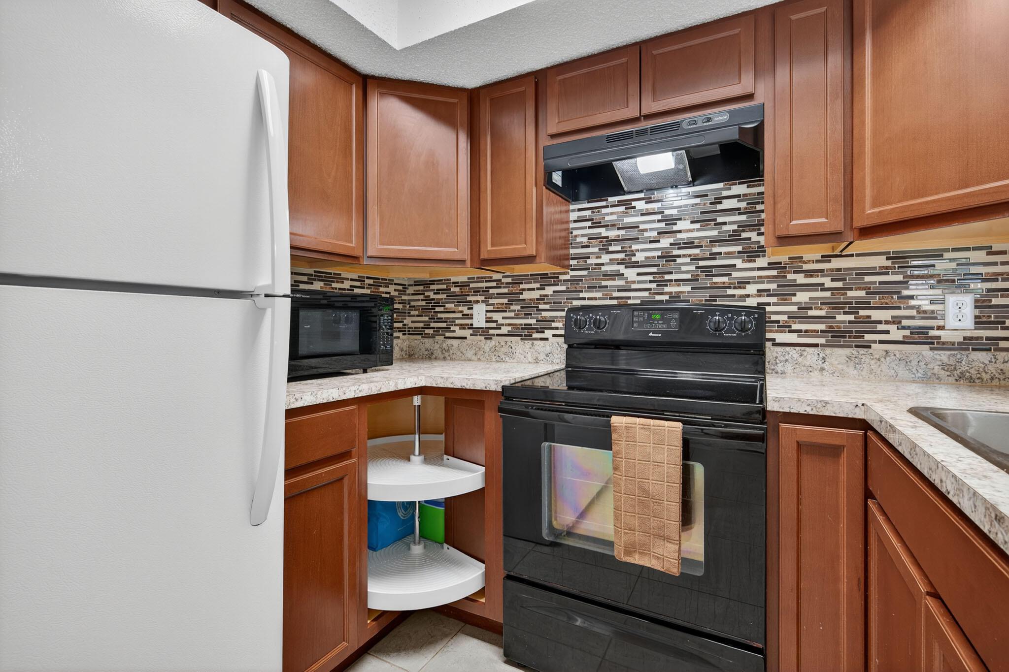 MIDPORT PLACE II-CONDOMIN - Residential