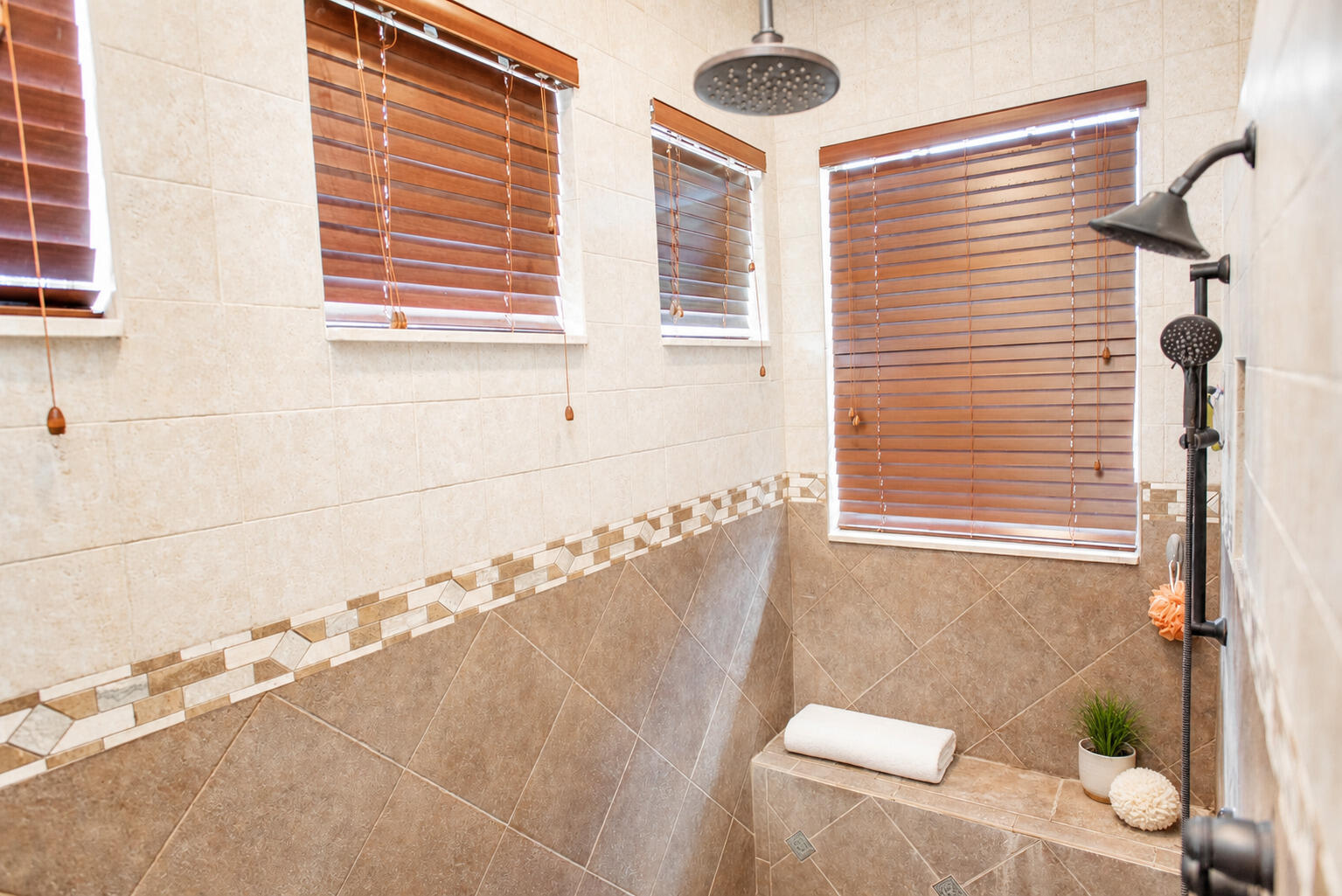 MONTE CARLO COUNTRY CLUB UNIT 2 - Residential