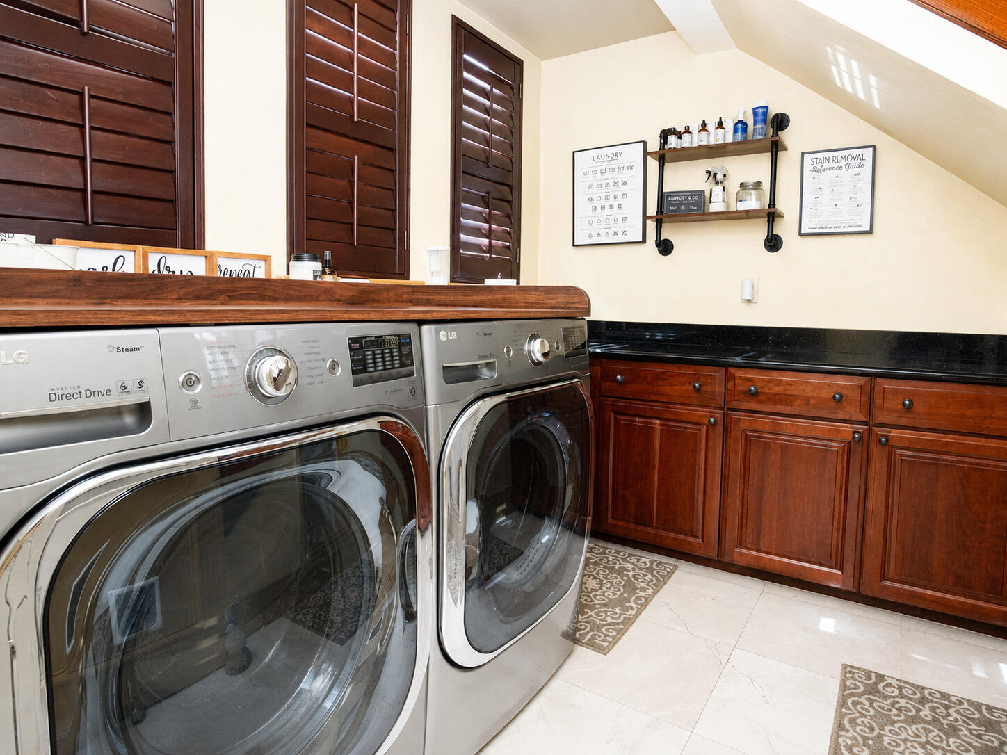 MONTE CARLO COUNTRY CLUB UNIT 2 - Residential