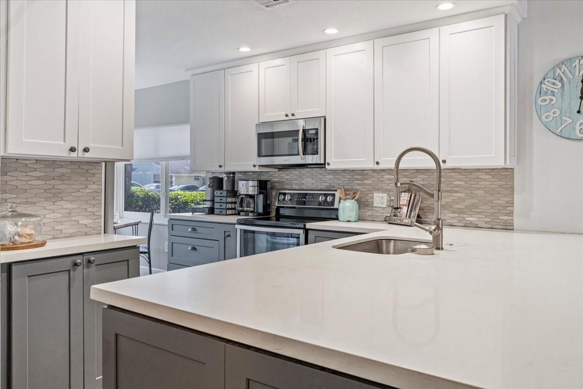 1151 SW 111th Ter
