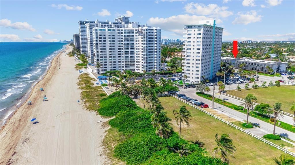 Photo of 4013 N Ocean Drive #301, Fort Lauderdale, FL 33308 (MLS # F10518107)