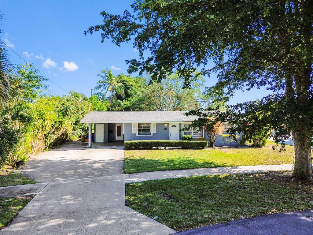 NORTH PALM BEACH VILLAGE - Residential