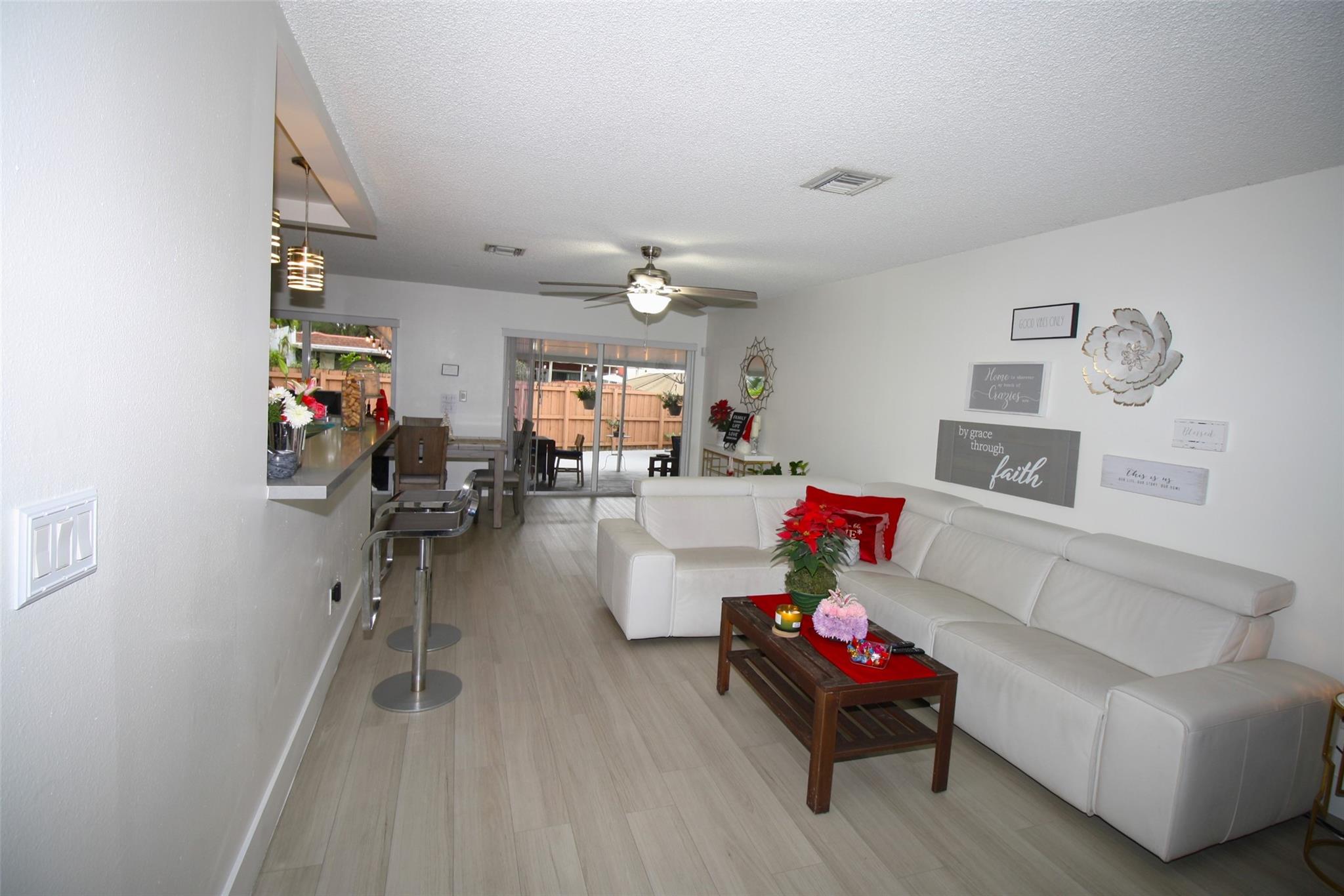 Photo 11 of 30 of 7329 Stardust Dr 7329 townhome