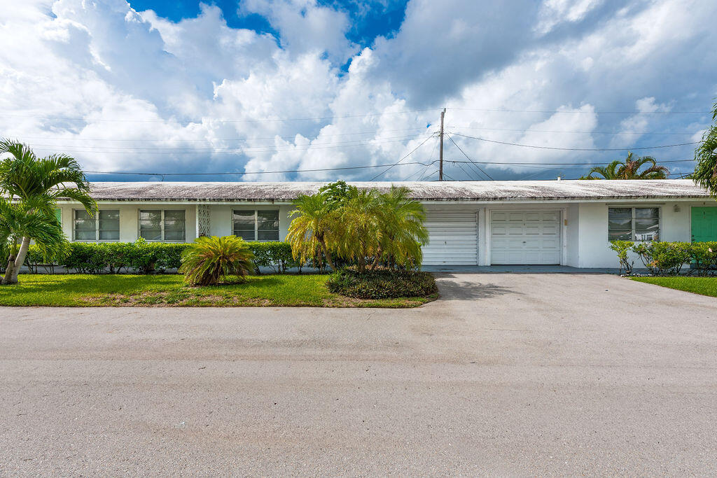 Photo of 722 Ridge Road #2, Lantana, FL 33462 (MLS # B26071478)