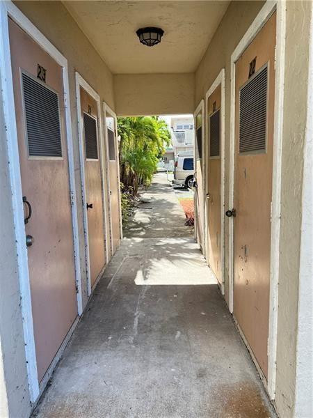 THE HAYLOFTS OF CORAL SPR - Residential