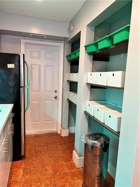 THE HAYLOFTS OF CORAL SPR - Residential