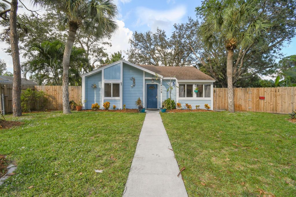 Photo of 18179 Jupiter Landing Drive, Jupiter, FL 33458 (MLS # R11027044)