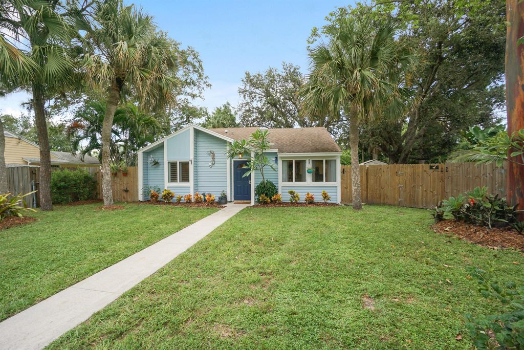 Photo of 18179 Jupiter Landing Drive, Jupiter, FL 33458 (MLS # R11027044)