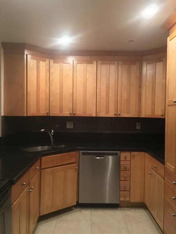 GALLERY CONDO - Residential Lease