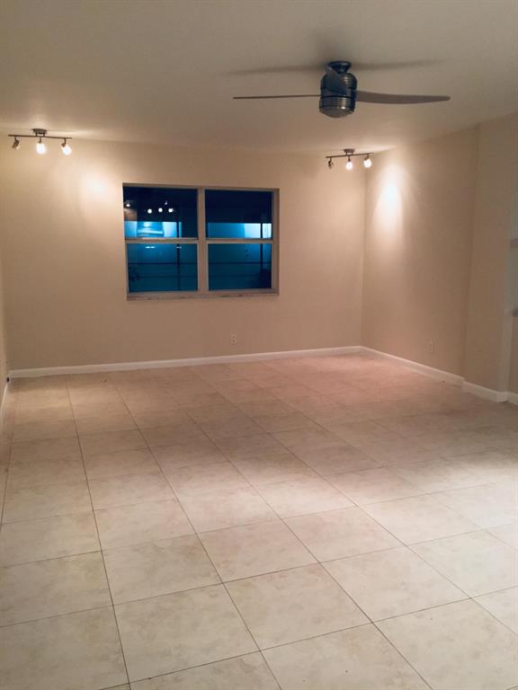 GALLERY CONDO - Residential Lease