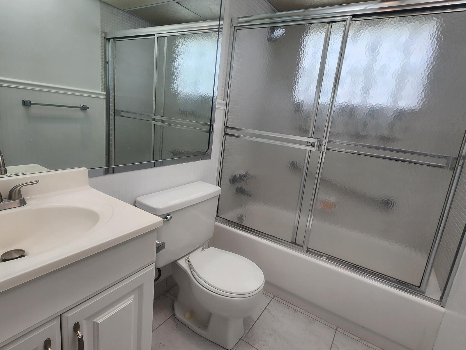 KINGS POINT BRITTANY COND - Residential