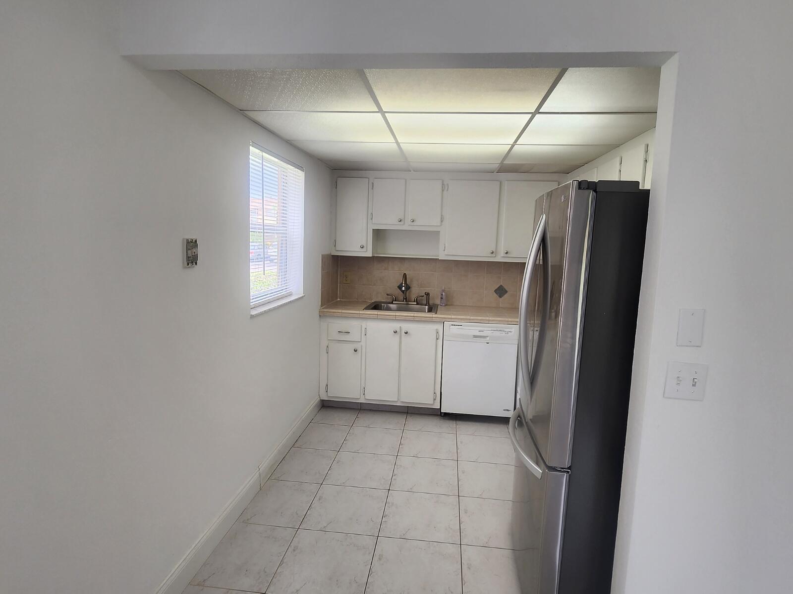 KINGS POINT BRITTANY COND - Residential